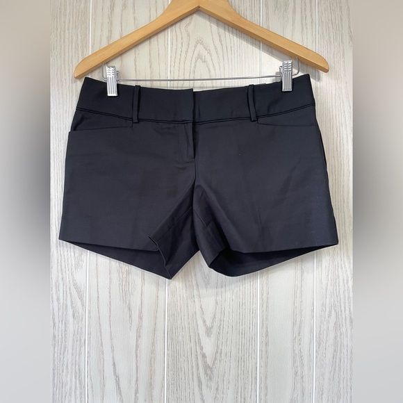 The Limited Pants - The Limited Tailored Shorts Women Size 4P Black Front 4 Inch Inseam NWT